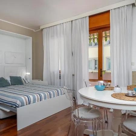 Guesthost - Lovely In アパート グラード