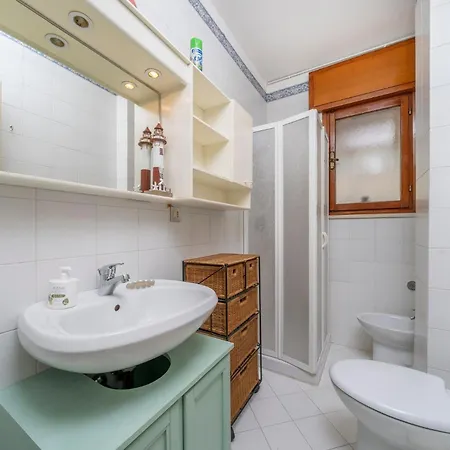 Daire Guesthost - Lovely In