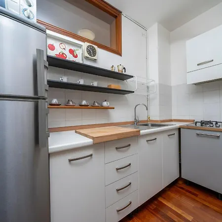 Apartment Guesthost - Lovely In *